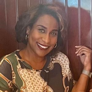 Meet your Posher, April